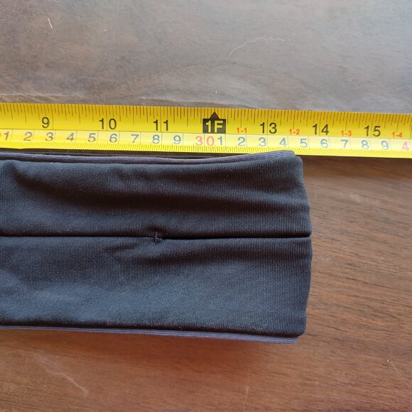 FlipBelt Black Women's Accessory Belt - Picture 4 of 5